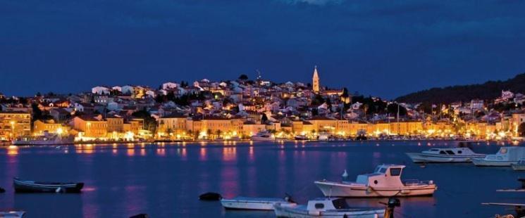 Apartments Vila Tisa Малий Лошинь Екстер'єр фото